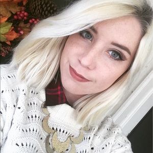 Meet your Posher, Katelyn